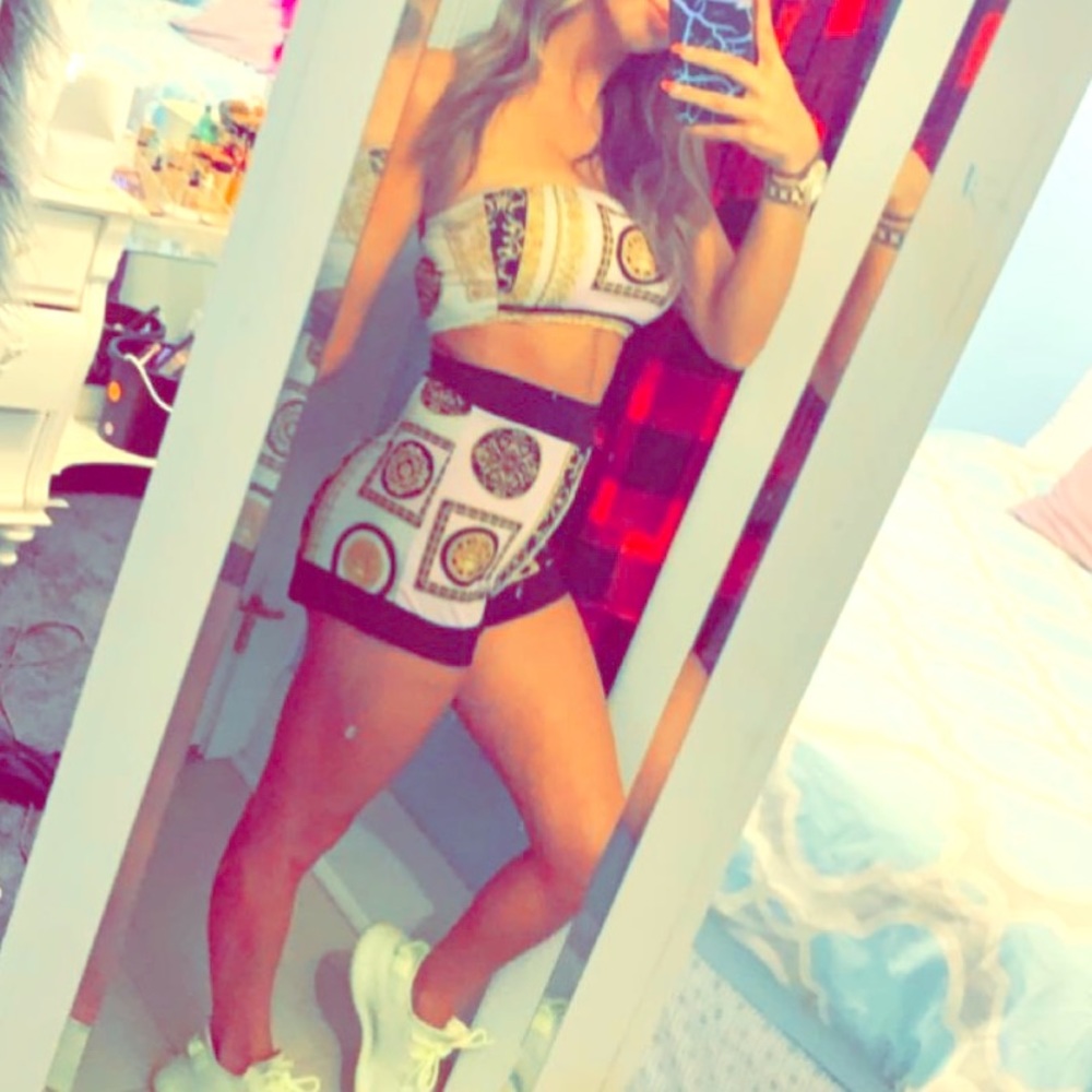 Super cute Versace themed Fashion Nova set!